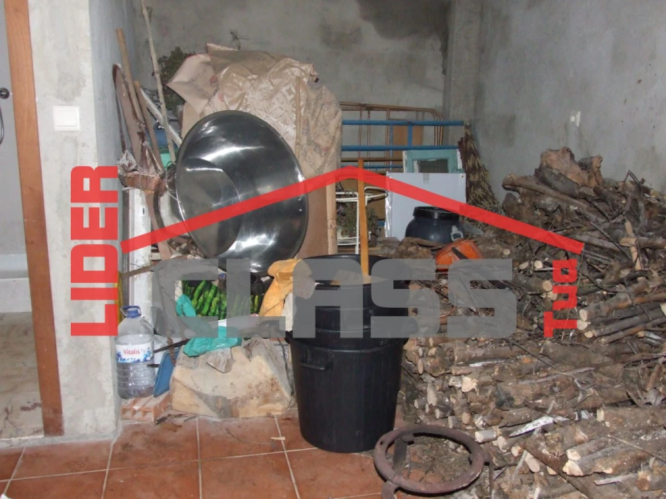 Moradia T2 para Venda em Vinhas Foto 21