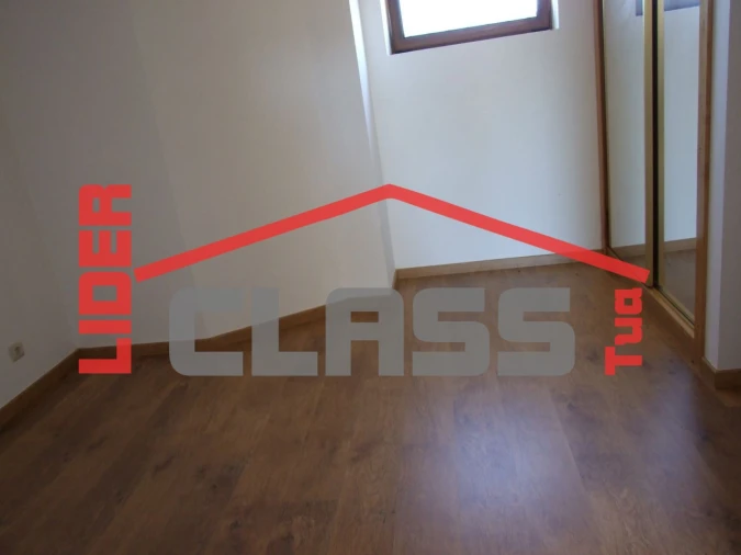 Moradia T2 para Venda em Vinhas Foto 7