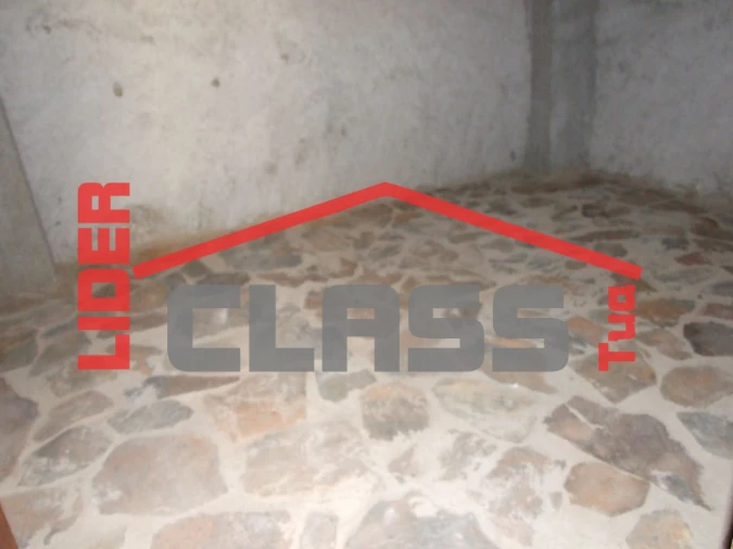 Moradia T2 para Venda em Vinhas Foto 14