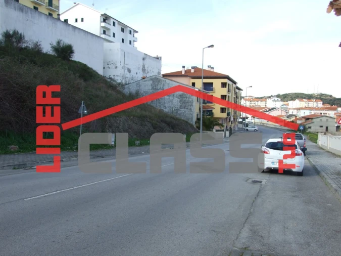 Terreno para Venda em Mirandela