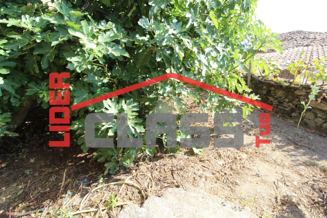 Moradia T3 para Venda em Torre de D. Chama Foto 16