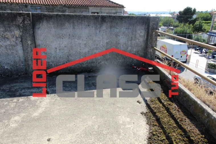 Moradia T3 para Venda em Torre de D. Chama Foto 7