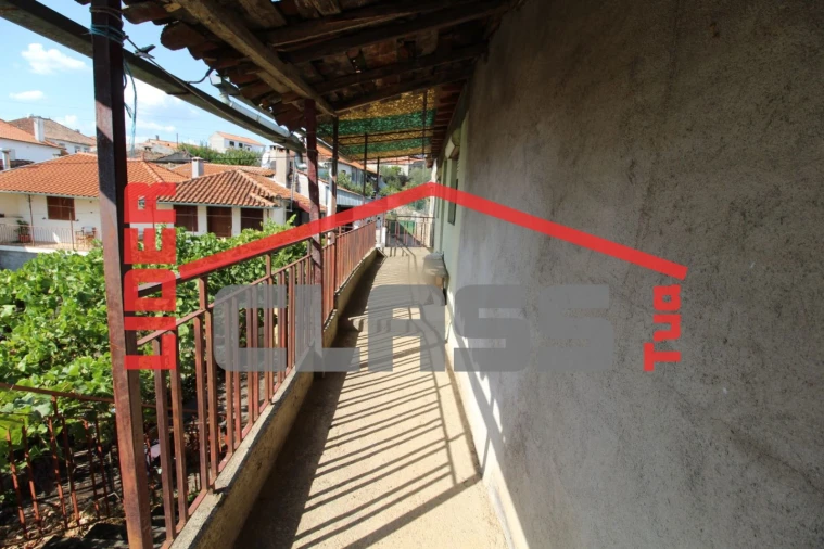 Moradia T3 para Venda em Torre de D. Chama Foto 3