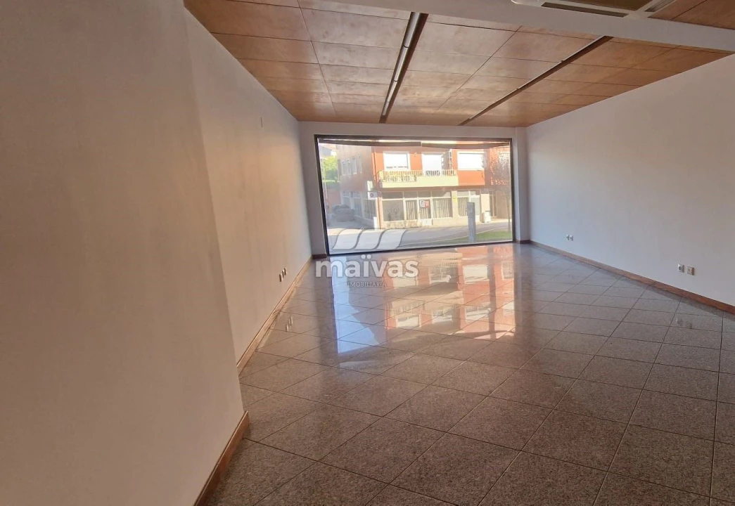 Escritório para Venda em Vila Verde e Barbudo Foto 1