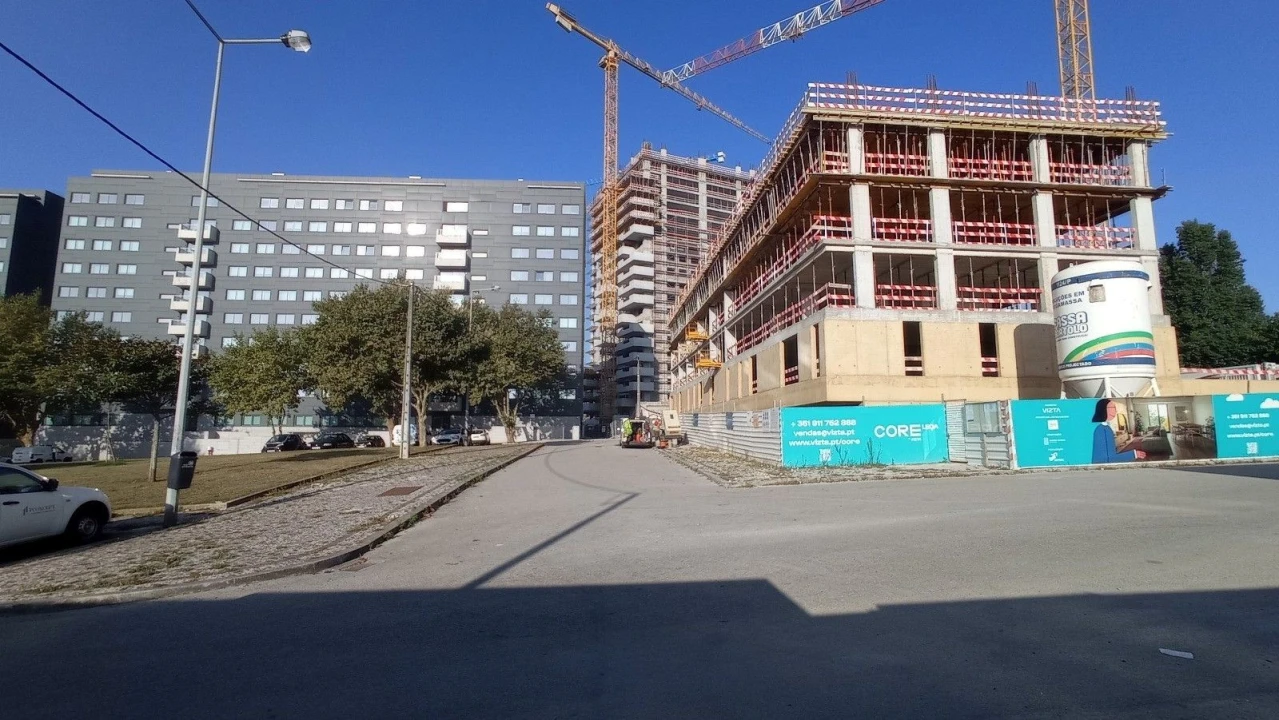 Apartamento T2 para Venda em Custóias, Leça do Balio e Guifões Foto 13