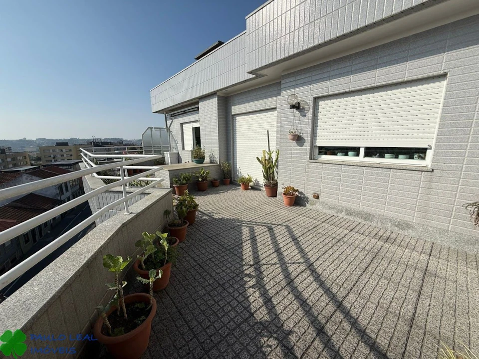 Apartamento T4 para Venda em Rio Tinto Foto 1