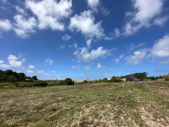 Terreno para Venda em Atouguia da Baleia Foto 13