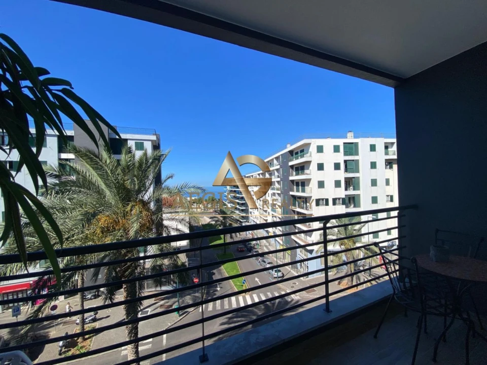 Apartamento T2 para Venda em São Martinho Foto 2