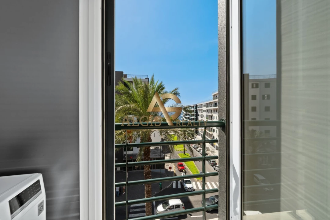 Apartamento T2 para Venda em São Martinho Foto 6