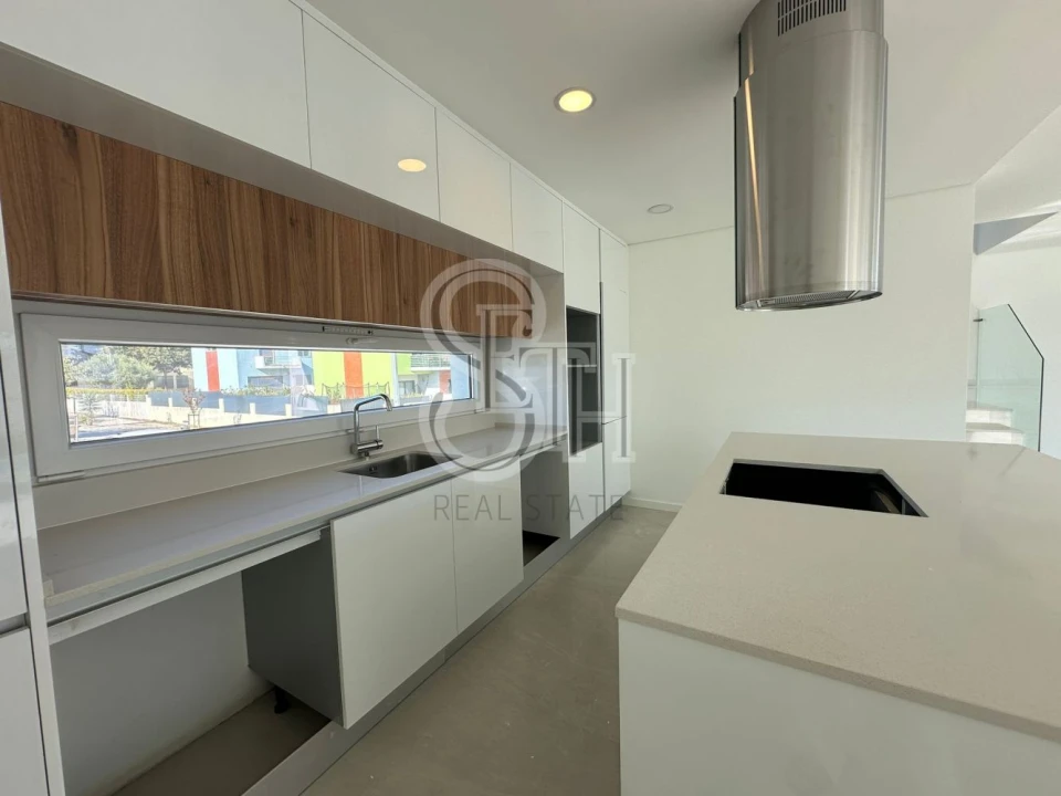 Moradia T3 para Venda em Charneca de Caparica e Sobreda Foto 5