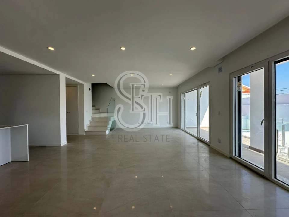 Moradia T3 para Venda em Charneca de Caparica e Sobreda Foto 5