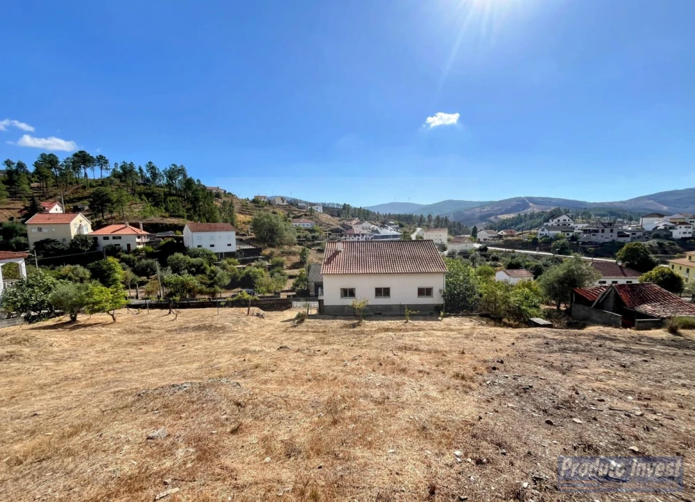 Moradia T3 para Venda em Silvares Foto 36