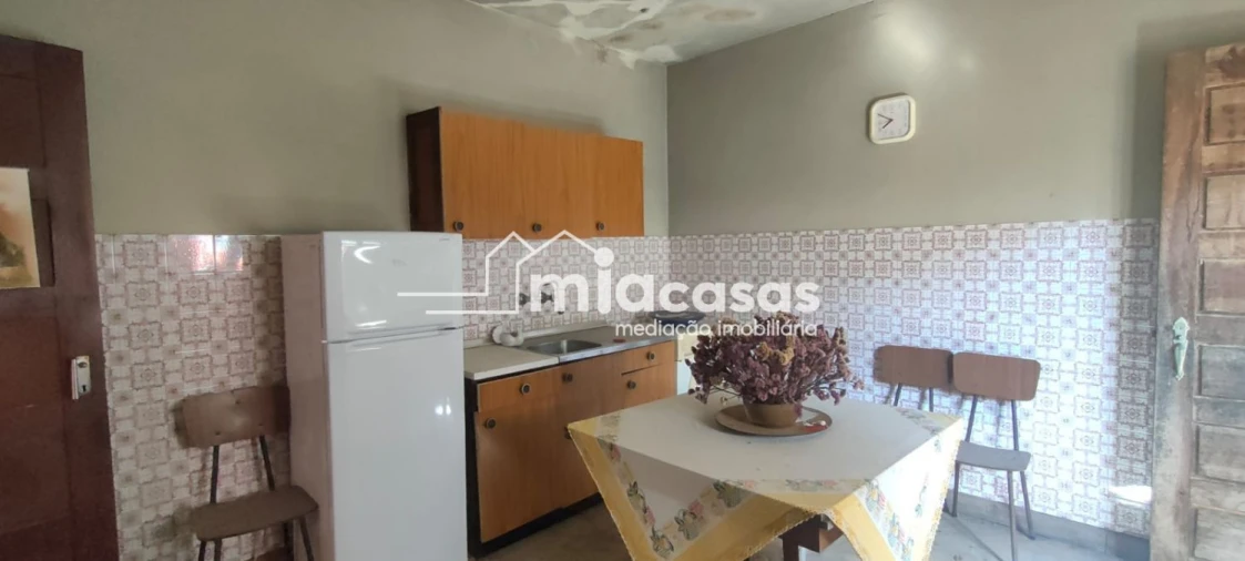 Moradia T4 para Venda em Casal Comba Foto 17