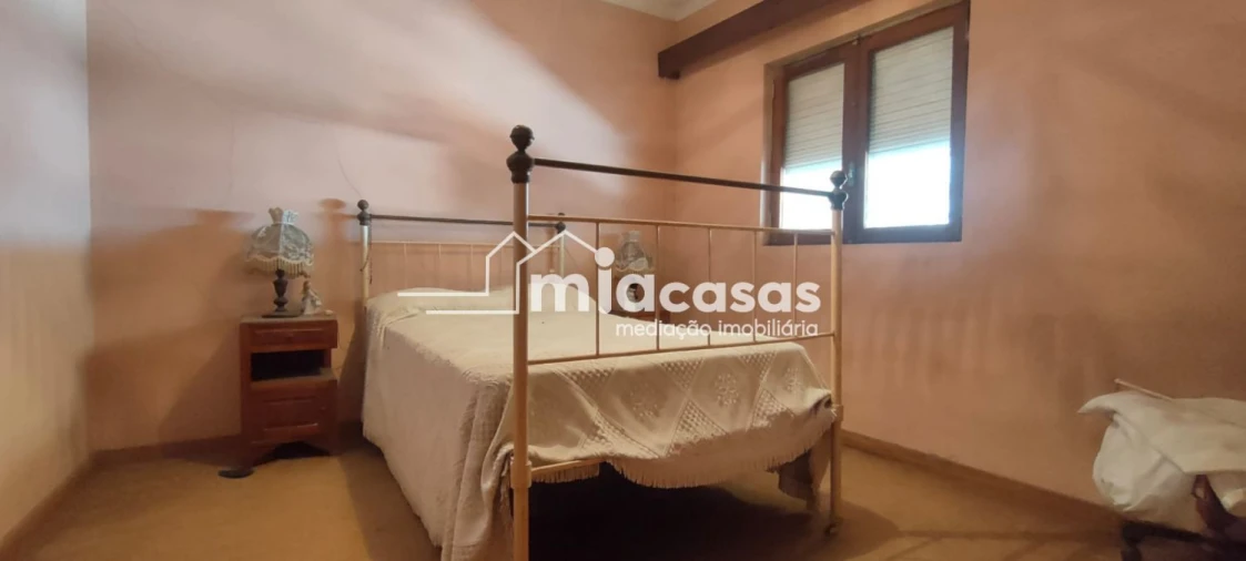 Moradia T4 para Venda em Casal Comba Foto 6