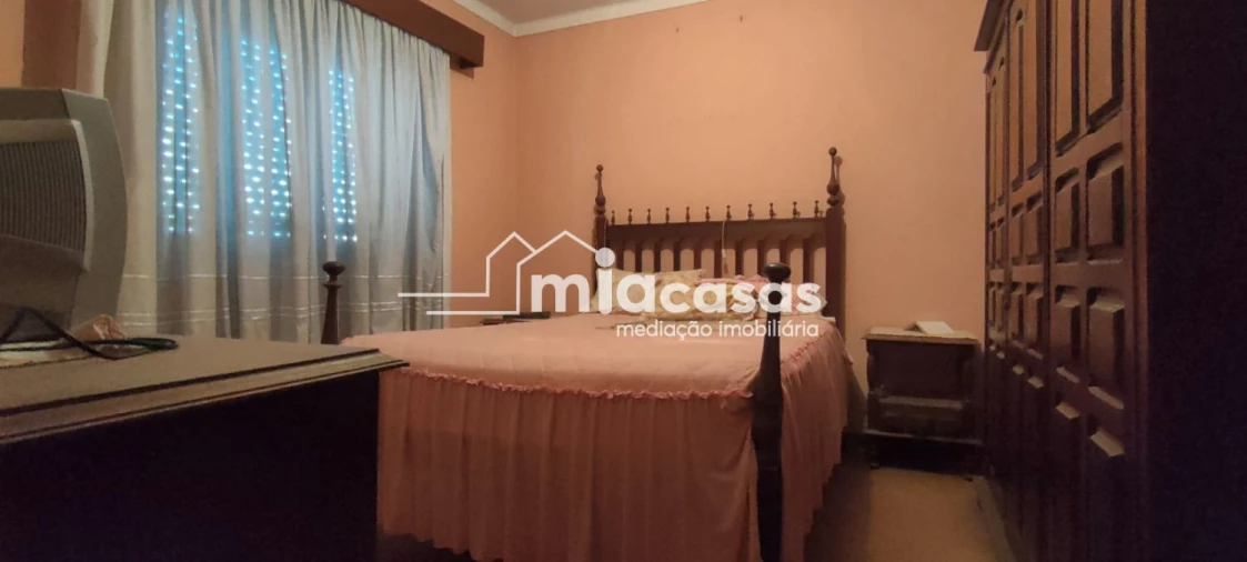 Moradia T4 para Venda em Casal Comba Foto 10