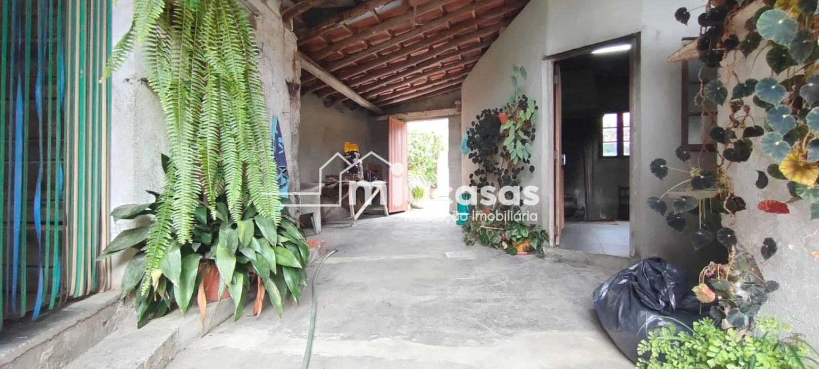 Moradia T4 para Venda em Casal Comba Foto 1