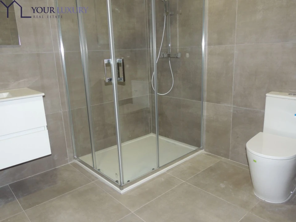 Moradia T3 para Venda em Mina de Água Foto 40