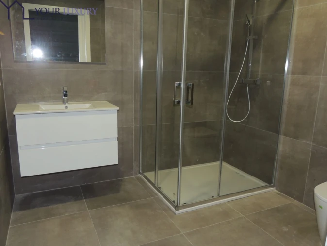 Moradia T3 para Venda em Mina de Água Foto 39