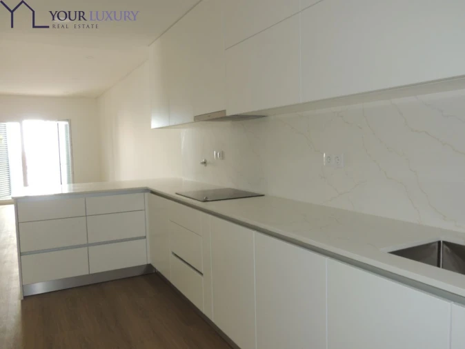 Moradia T3 para Venda em Mina de Água Foto 14