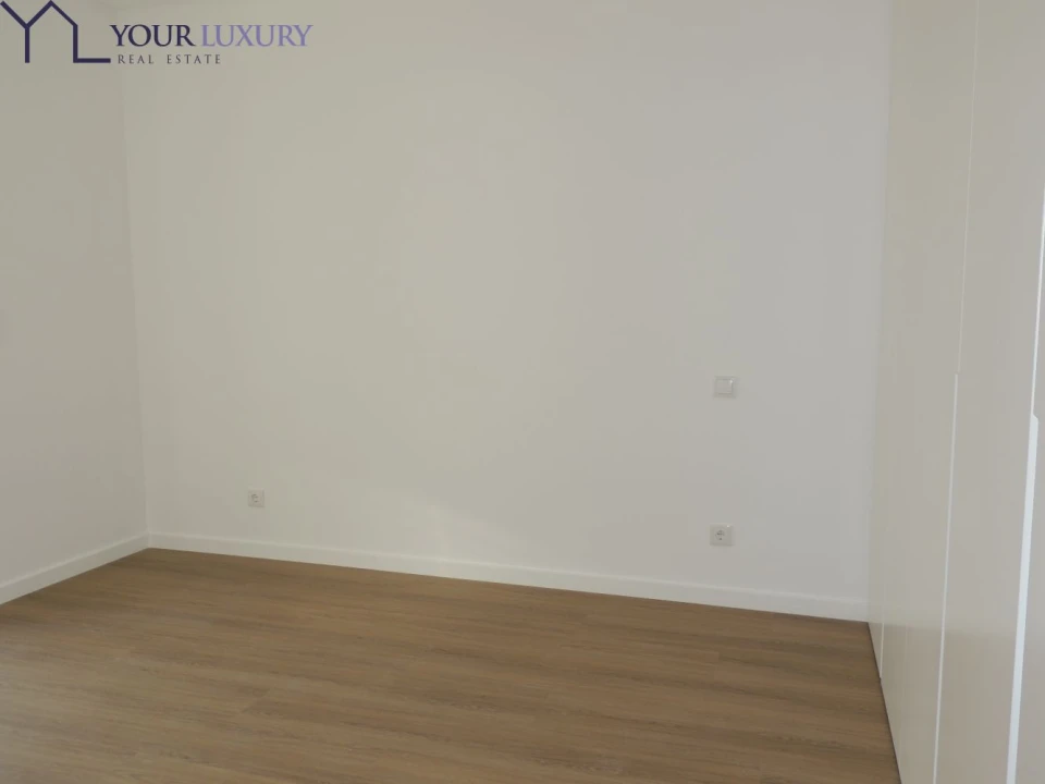 Moradia T3 para Venda em Mina de Água Foto 27