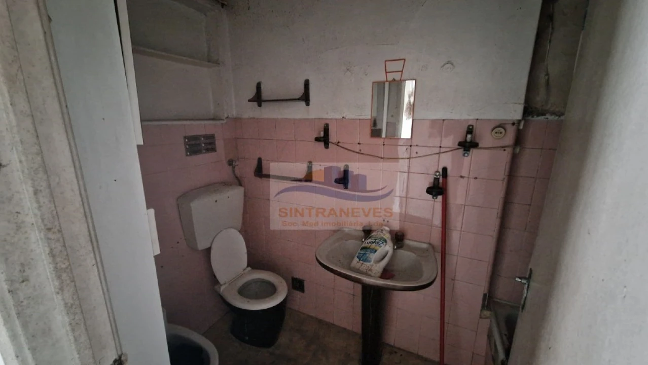 Apartamento T2 para Venda em Vila Franca de Xira Foto 18