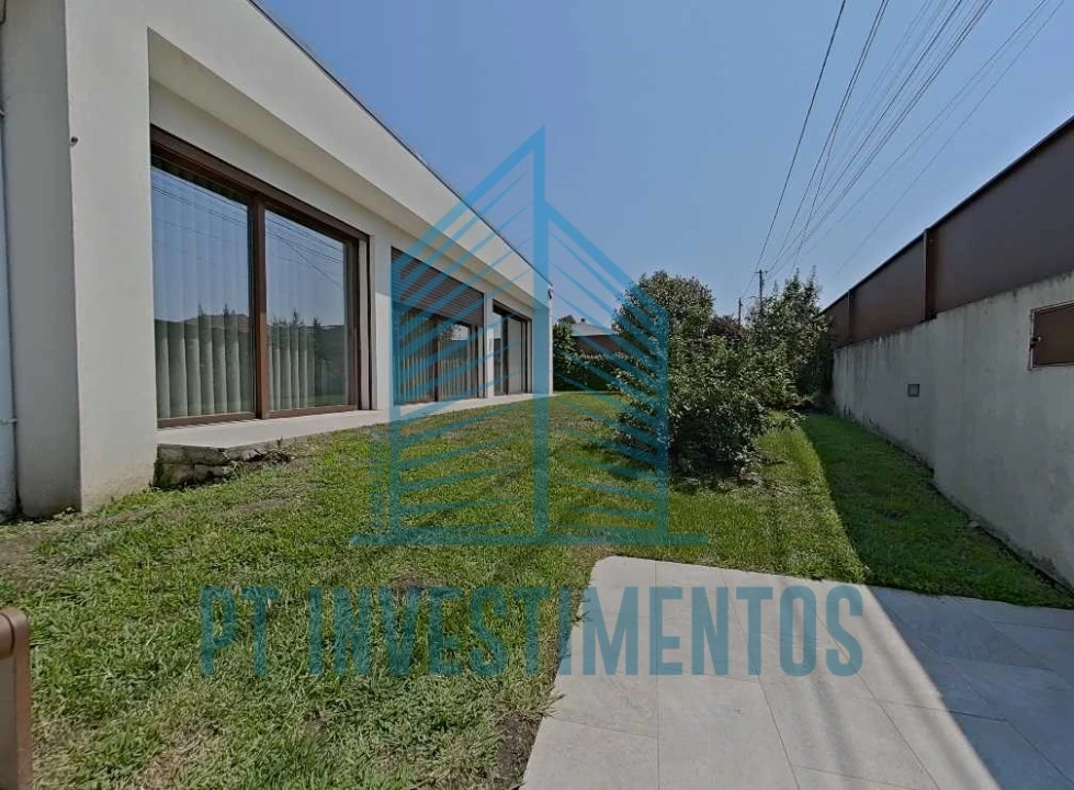 Moradia T5 para Venda em Santa Joana Foto 5