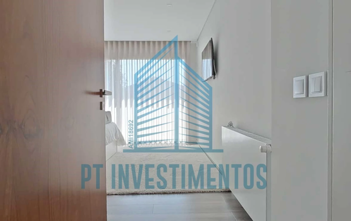 Moradia T5 para Venda em Santa Joana Foto 54