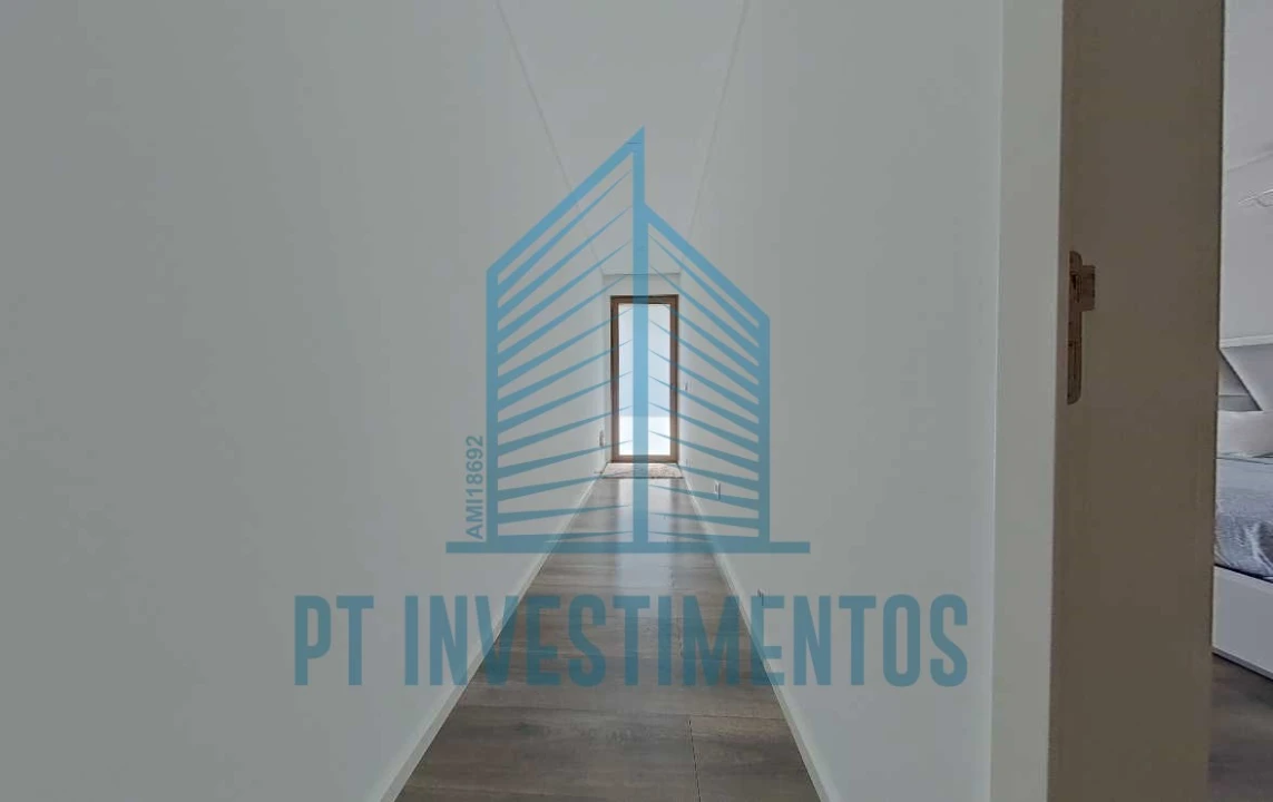 Moradia T5 para Venda em Santa Joana Foto 78