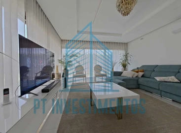Moradia T5 para Venda em Santa Joana