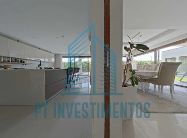 Moradia T5 para Venda em Santa Joana