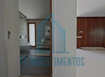 Moradia T5 para Venda em Santa Joana