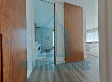 Moradia T5 para Venda em Santa Joana