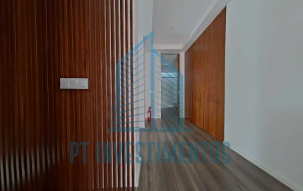 Moradia T5 para Venda em Santa Joana