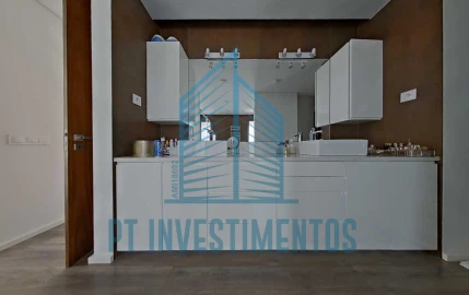 Moradia T5 para Venda em Santa Joana