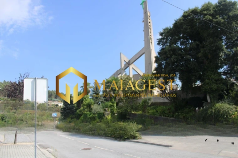 Terreno para Venda em Infias Foto 3