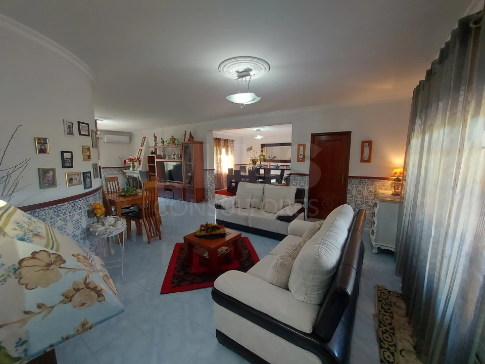 Moradia T5 para Venda em Côja e Barril de Alva Foto 3