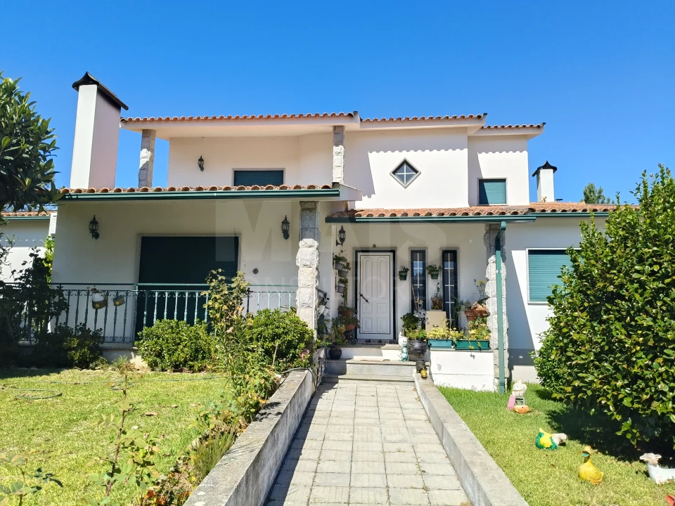 Moradia T5 para Venda em Côja e Barril de Alva Foto 1