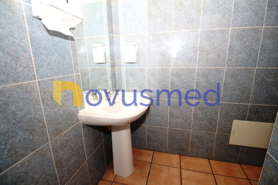 Loja para Venda em Albufeira e Olhos de Água Foto 9