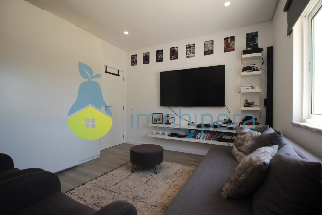 Apartamento T2 para Venda em Ferreiras Foto 19