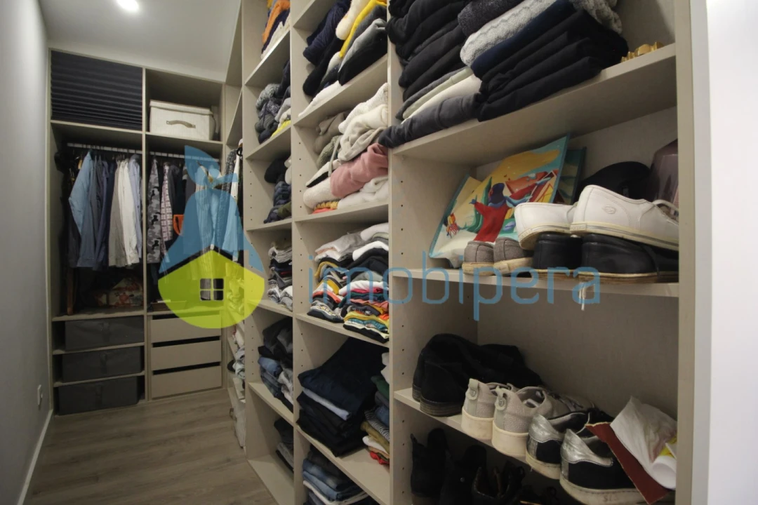 Apartamento T2 para Venda em Ferreiras Foto 25