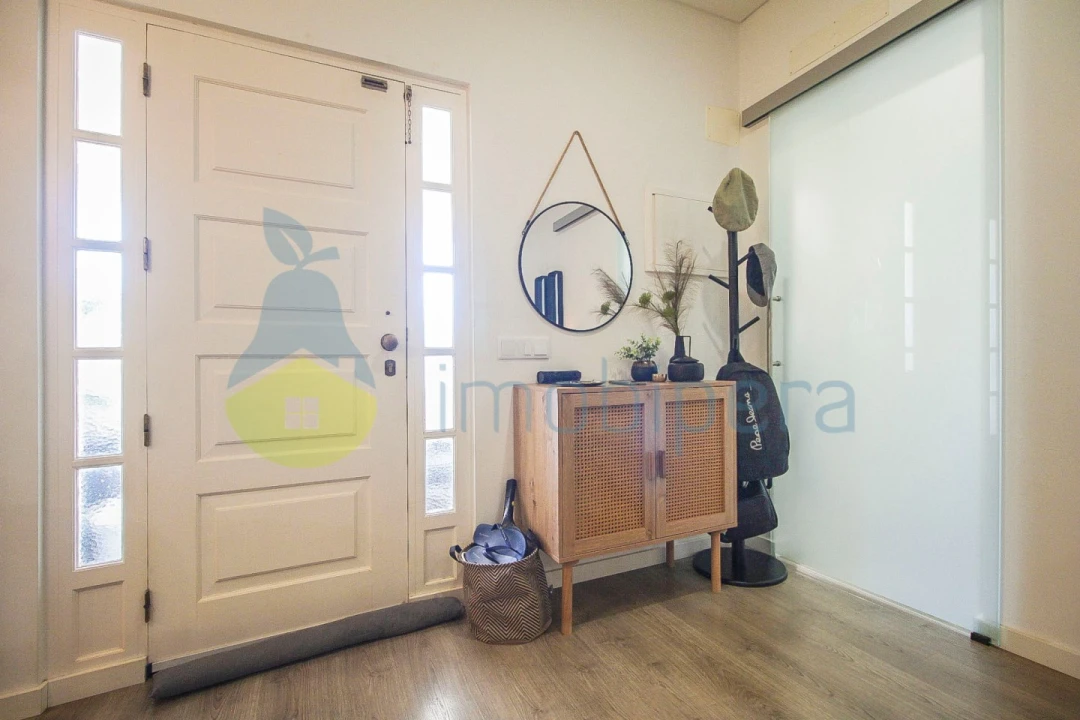 Apartamento T2 para Venda em Ferreiras Foto 2