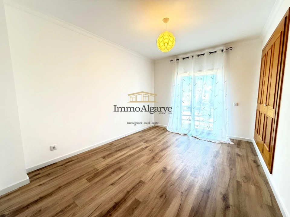 Apartamento T2 para Venda em Albufeira e Olhos de Água Foto 14