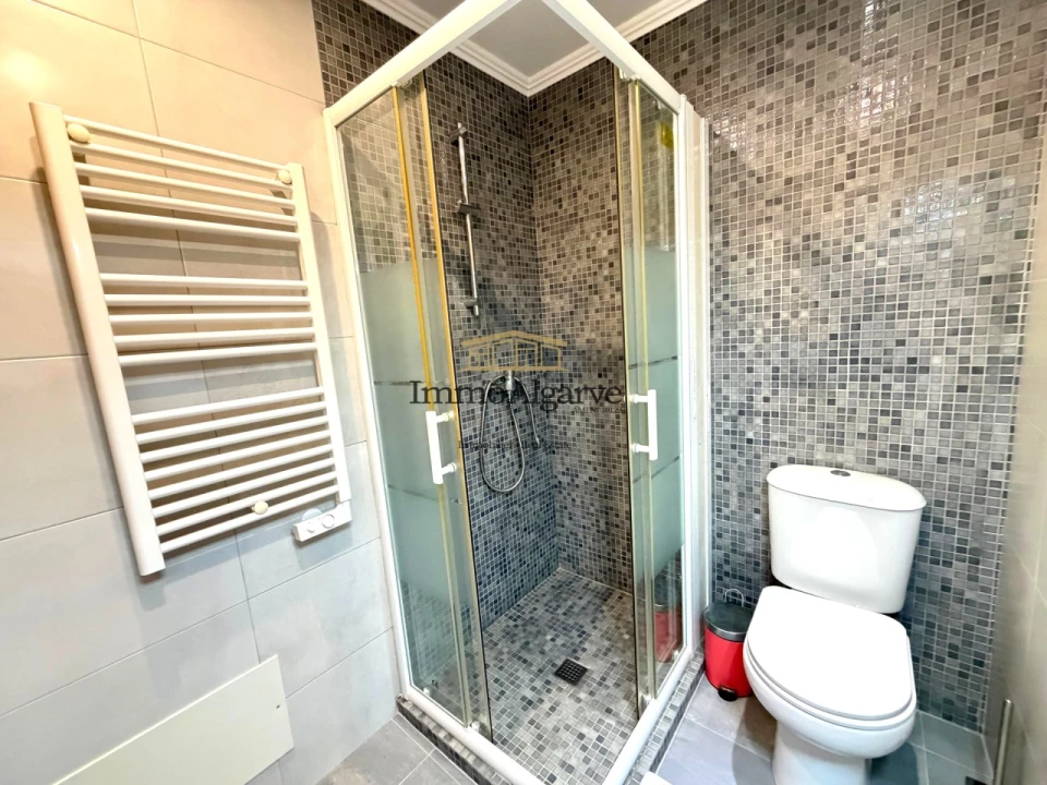 Apartamento T2 para Venda em Albufeira e Olhos de Água Foto 16