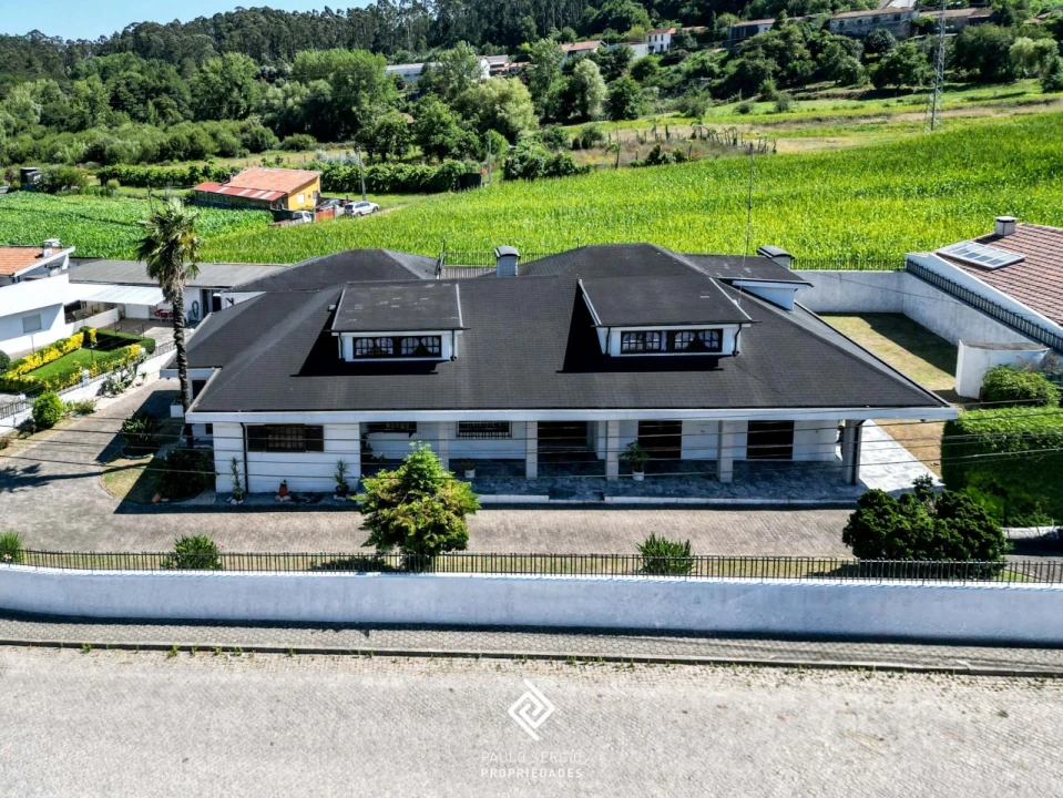 Moradia T6 para Venda em Pedroso e Seixezelo Foto 2