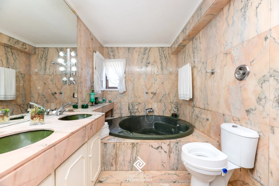 Moradia T6 para Venda em Pedroso e Seixezelo Foto 16