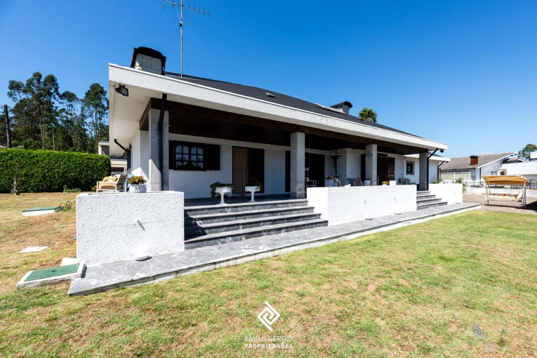 Moradia T6 para Venda em Pedroso e Seixezelo Foto 28