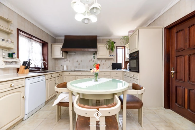 Moradia T6 para Venda em Pedroso e Seixezelo Foto 5