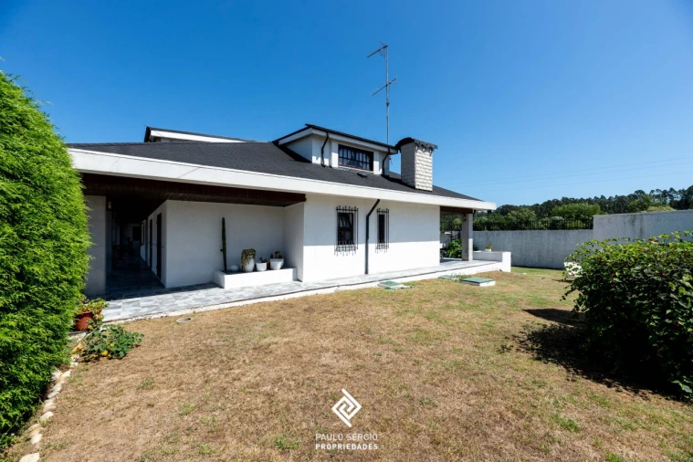 Moradia T6 para Venda em Pedroso e Seixezelo Foto 24