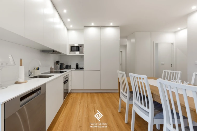 Apartamento T2 para Arrendamento em São Felix da Marinha Foto 2