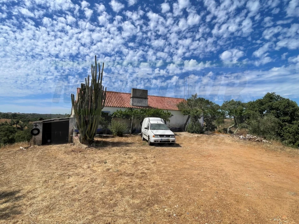 Quinta T3 para Venda em Abela Foto 26